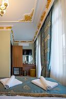 Sayina Hotel