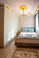 Sayina Hotel