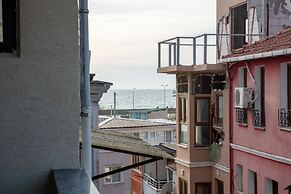 Sayina Hotel