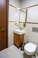 Sayina Hotel
