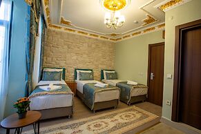 Sayina Hotel