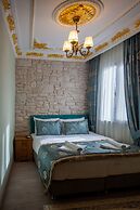 Sayina Hotel