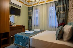 Sayina Hotel
