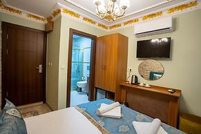 Sayina Hotel