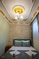 Sayina Hotel