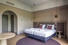 SEPHS Hotel