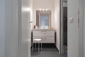 Charming Sempione Apartment