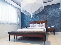 KRM Hotel - Caran