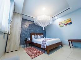 KRM Hotel - Caran