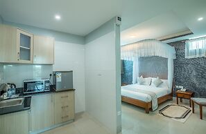 KRM Hotel - Caran