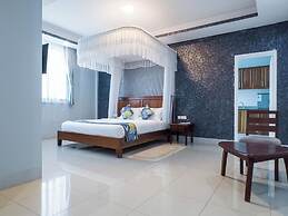 KRM Hotel - Caran