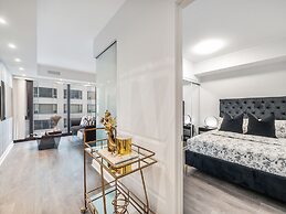 The Yorkville Suites