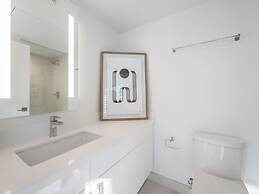 The Yorkville Suites