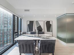 The Yorkville Suites