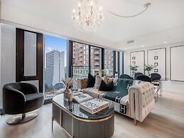 The Yorkville Suites