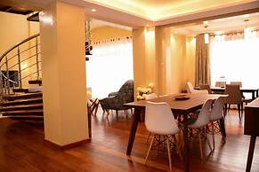 Lux Suites Westlands Penthouse