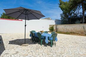 Villa Scianuli 250 meters from the sea