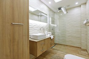 Beachfront Villa Adria