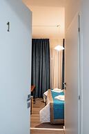 FLORENCE ROOMS NOVELLA