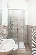 FLORENCE ROOMS NOVELLA