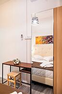 FLORENCE ROOMS NOVELLA