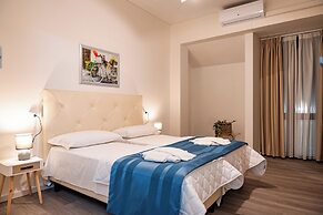 FLORENCE ROOMS NOVELLA
