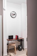FLORENCE ROOMS NOVELLA