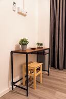 FLORENCE ROOMS NOVELLA