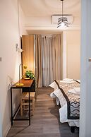 FLORENCE ROOMS NOVELLA