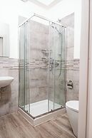 FLORENCE ROOMS NOVELLA