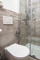 FLORENCE ROOMS NOVELLA