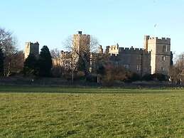 Castle Arms Inn