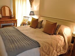 Castle Arms Inn