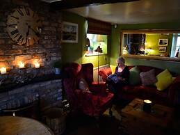 Castle Arms Inn