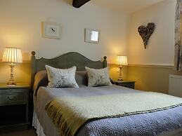 Castle Arms Inn