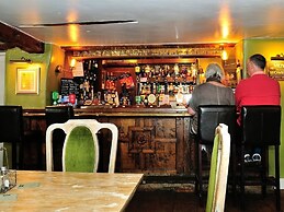 Castle Arms Inn