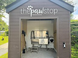 Dog Friendly Park 5 Miles From Bude 2 bed Caravan