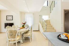 Villa Noboa Sea View Spacious And Cozy 5bd