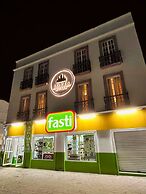 Jovis Hotel