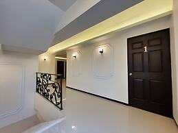 Jovis Hotel