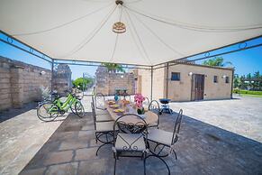 Masseria Relais Saraceno with pool