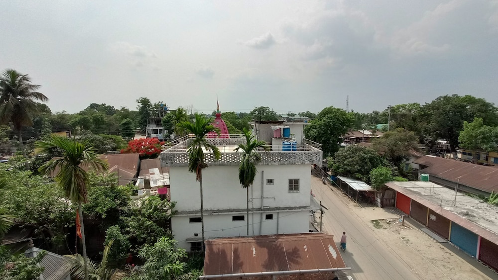 Roy's Hotel
