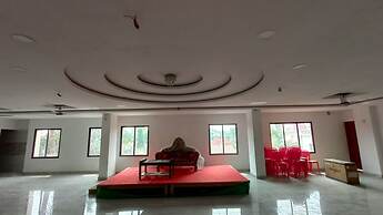 Roy's Hotel