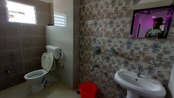 Roy's Hotel