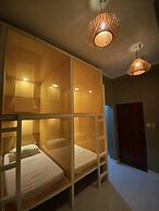 Fomo hostel palawan