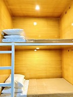 Fomo hostel palawan