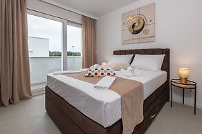 Apartments Mare B with pool