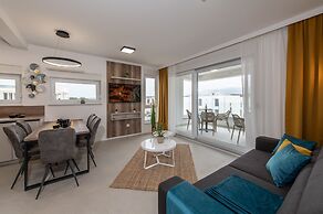 Apartments Mare B with pool