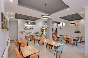 Dandelion Hotel Gudauri