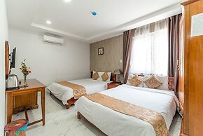 Rose Hotel